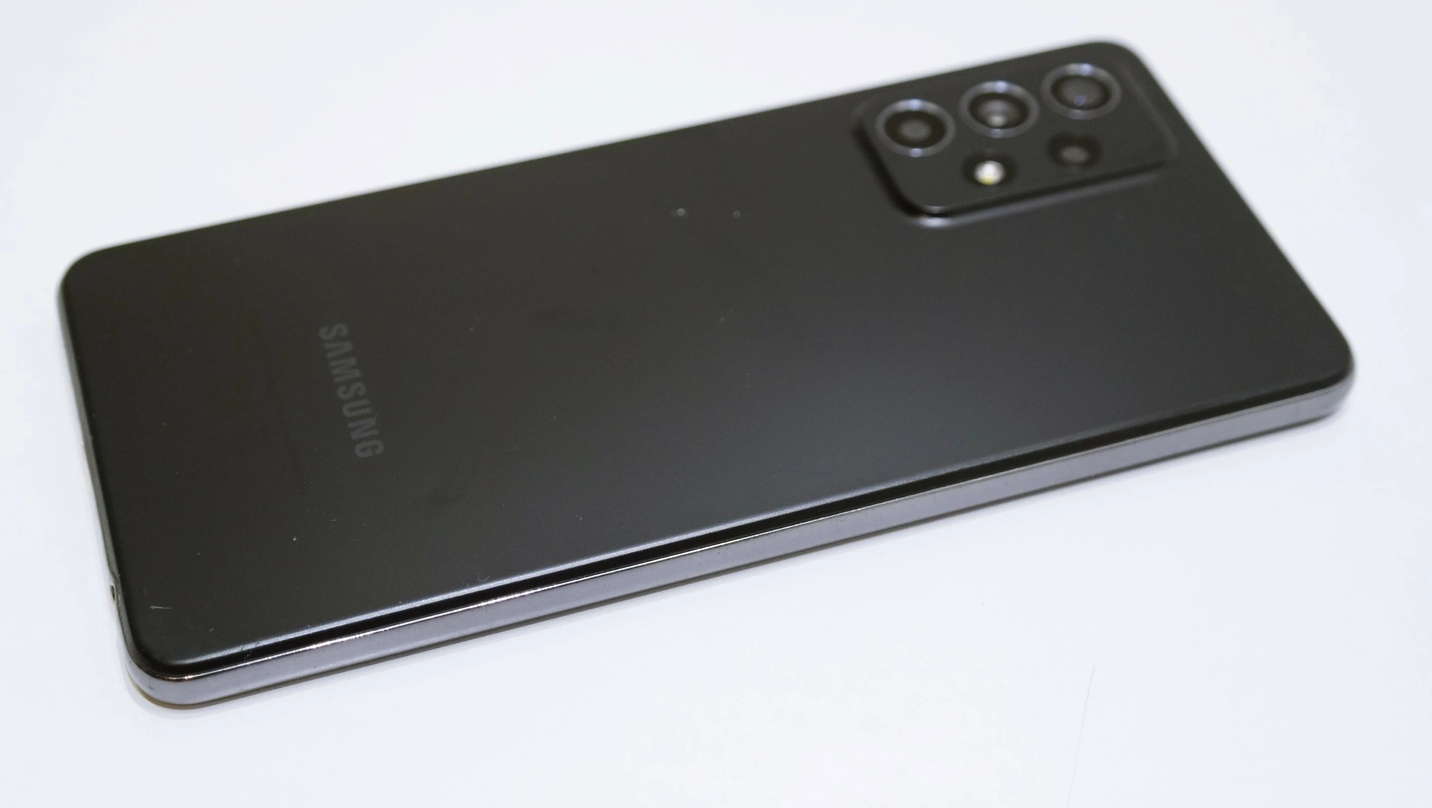 telefon-samsung-galaxy-a52-5g-6gb128gb-system-operacyjny-android