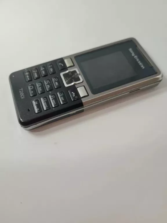 TELEFON SONY ERICSON