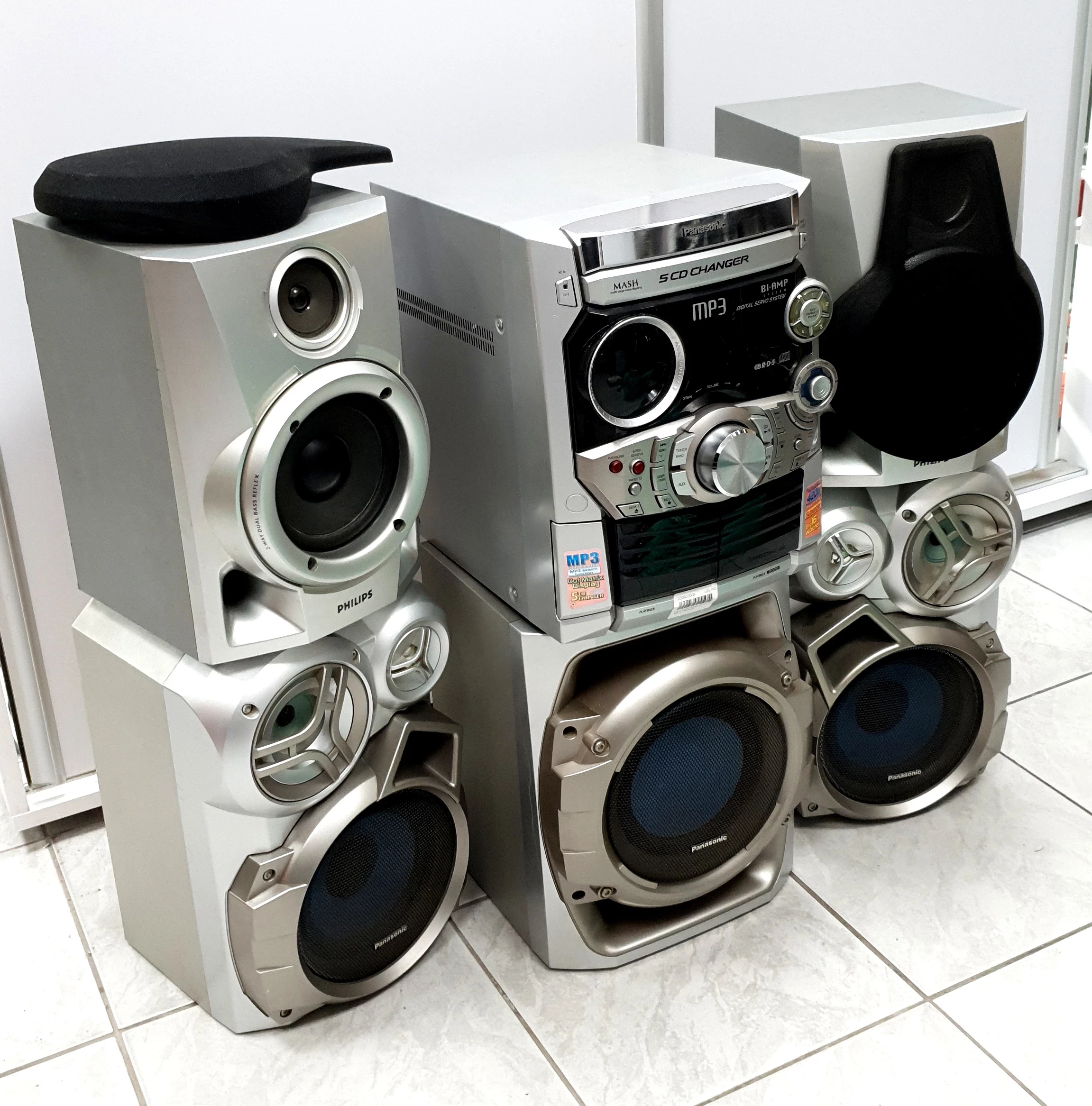 wieza-panasonic-sa-ak520-2-extra-glosniki-philip-stan-uzywany