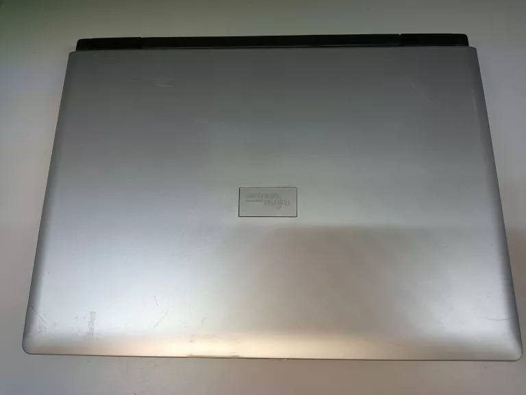 LAPTOP FUJITSU SIEMIENS AMILO A1640 OPIS