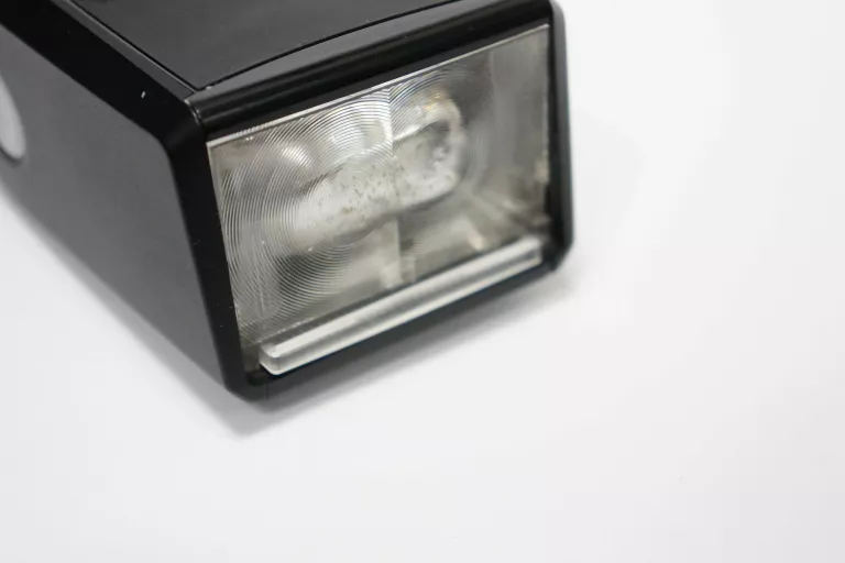 LAMPA  BŁYSKOWA METZ 50 AF-1 CANON