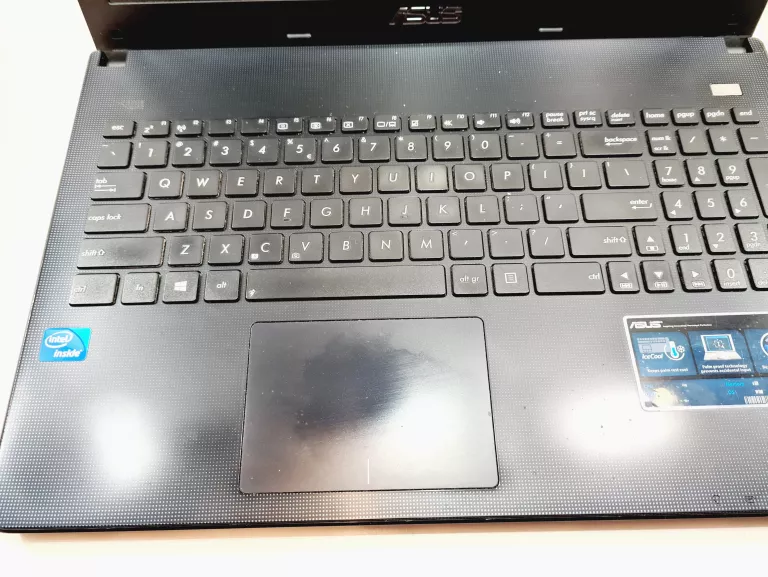 LAPTOP ASUS X501A/ I5-3210M/ 4GB/ 240GB/ WIN10