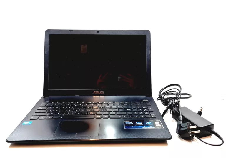 LAPTOP ASUS X501A/ I5-3210M/ 4GB/ 240GB/ WIN10