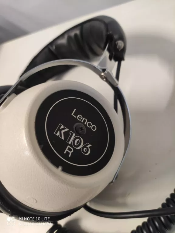 SŁUCHAWKI STUDYJNE VINTAGE LENCO K106