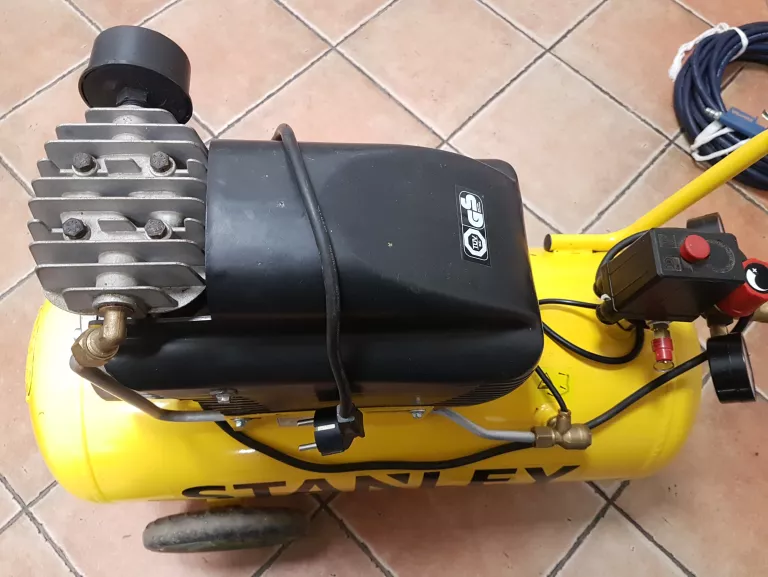 kompresor-stanley-d251-10-50-cisnienie-maksymalne-10