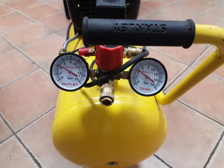 kompresor-stanley-d251-10-50-moc-kw-18