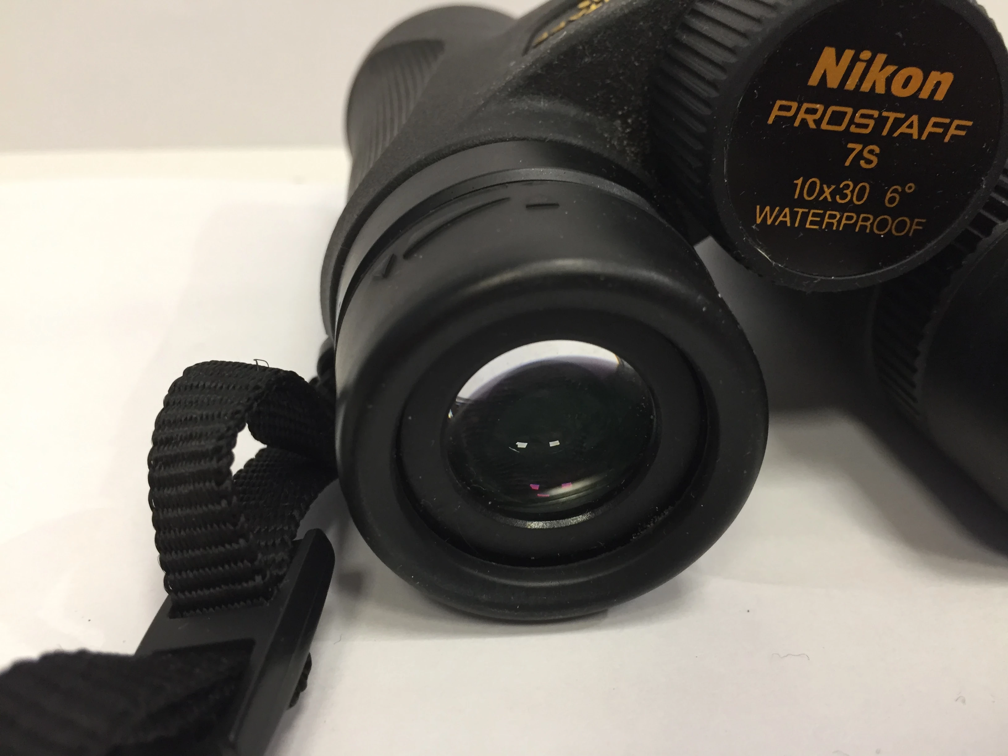 lornetka-nikon-prostaff-7s-10x30-42-mm-polecam-model-prostaff