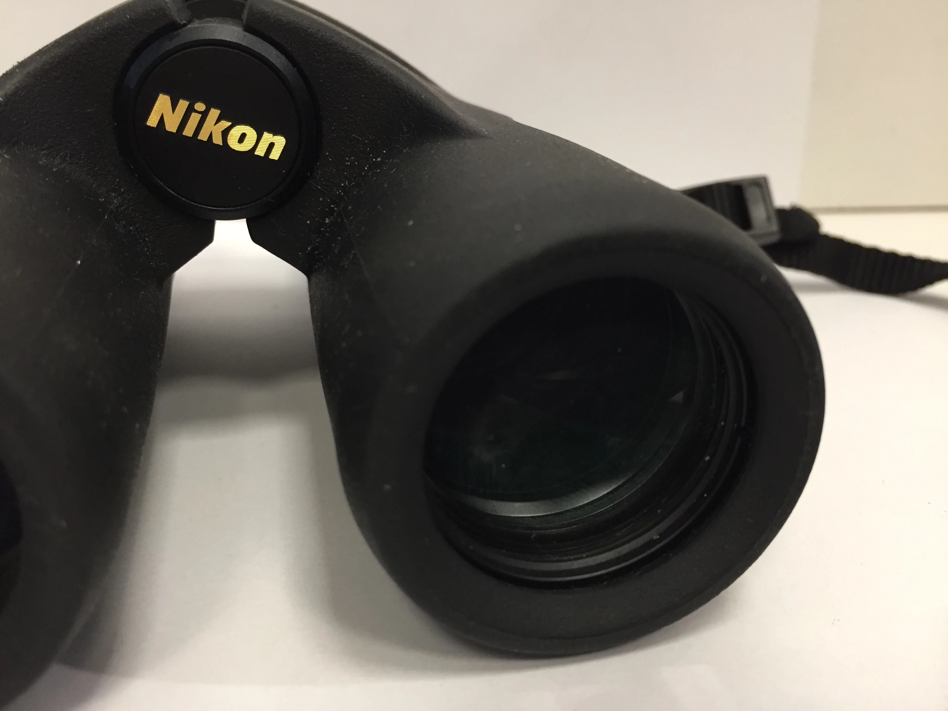 lornetka-nikon-prostaff-7s-10x30-42-mm-polecam-srednica-obiektywow-42