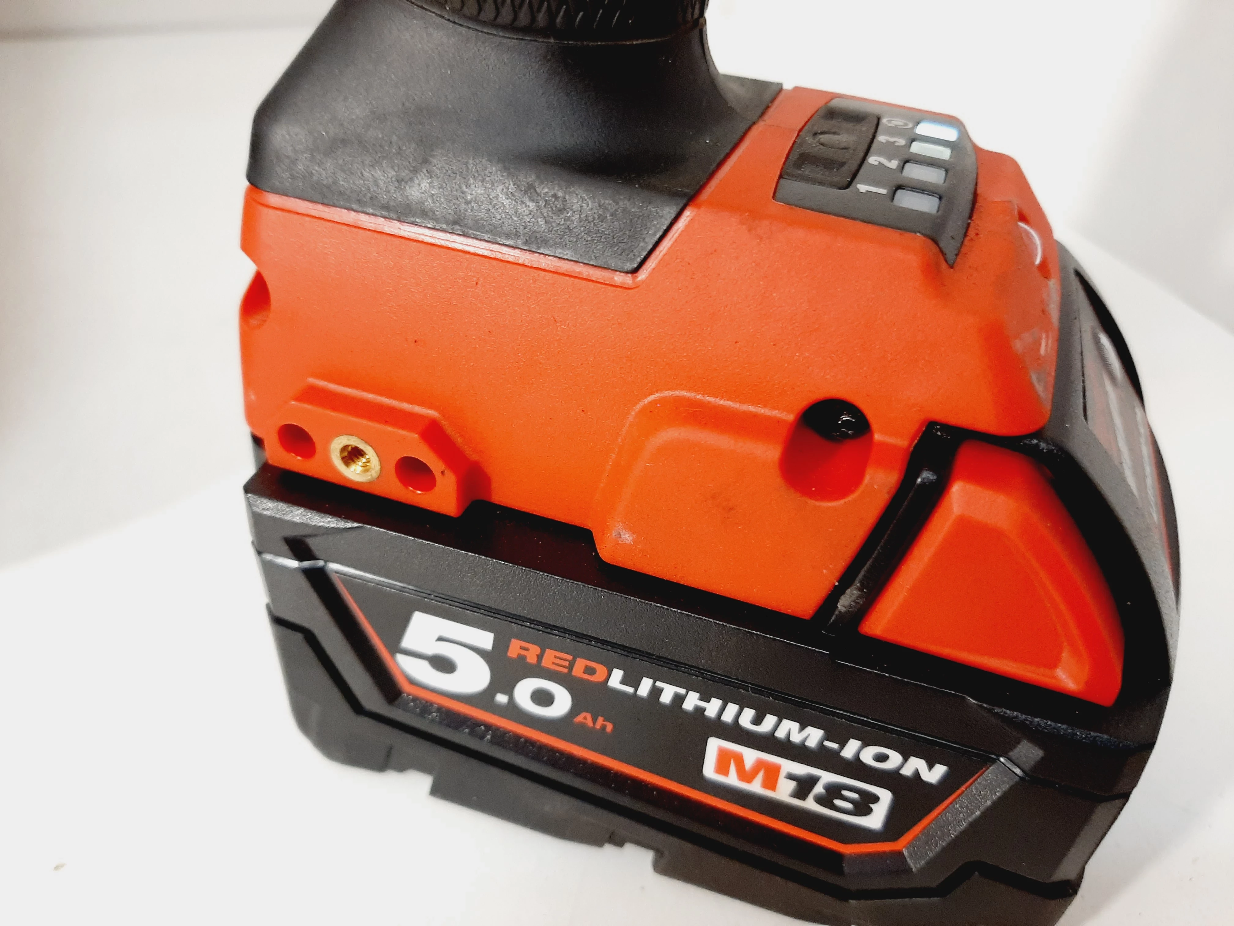 klucz-udarowy-milwaukee-m18-fhiwf12-napiecie-v-18-v