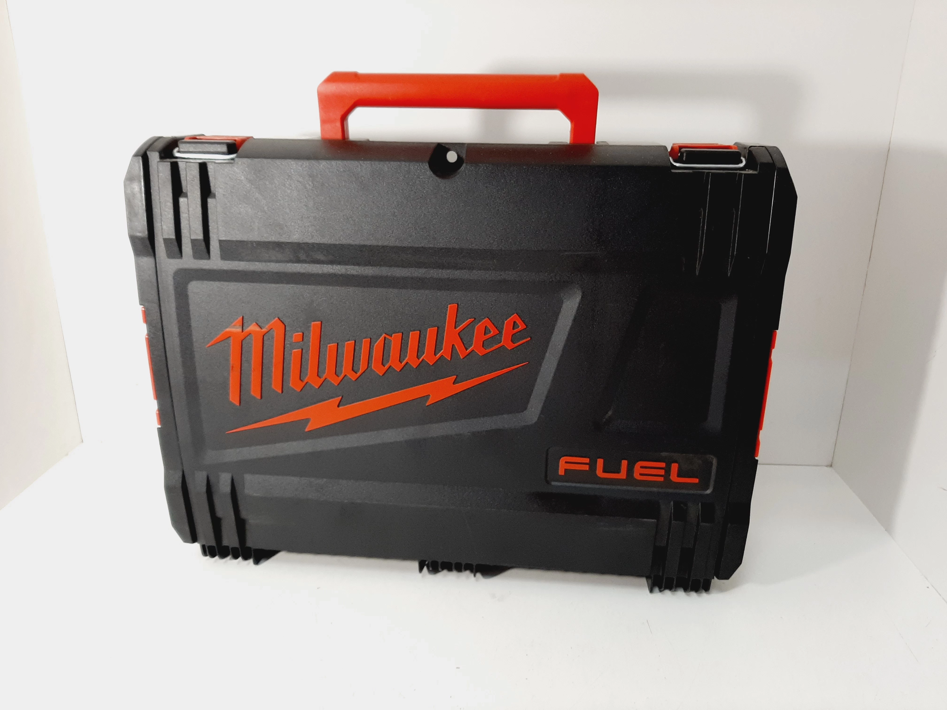 klucz-udarowy-milwaukee-m18-fhiwf12-maksymalna-srednica-srub-inny-rozmiar