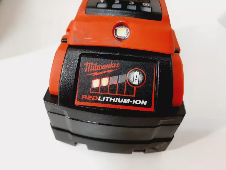 klucz-udarowy-milwaukee-m18-fhiwf12-rozmiar-trzpienia-14