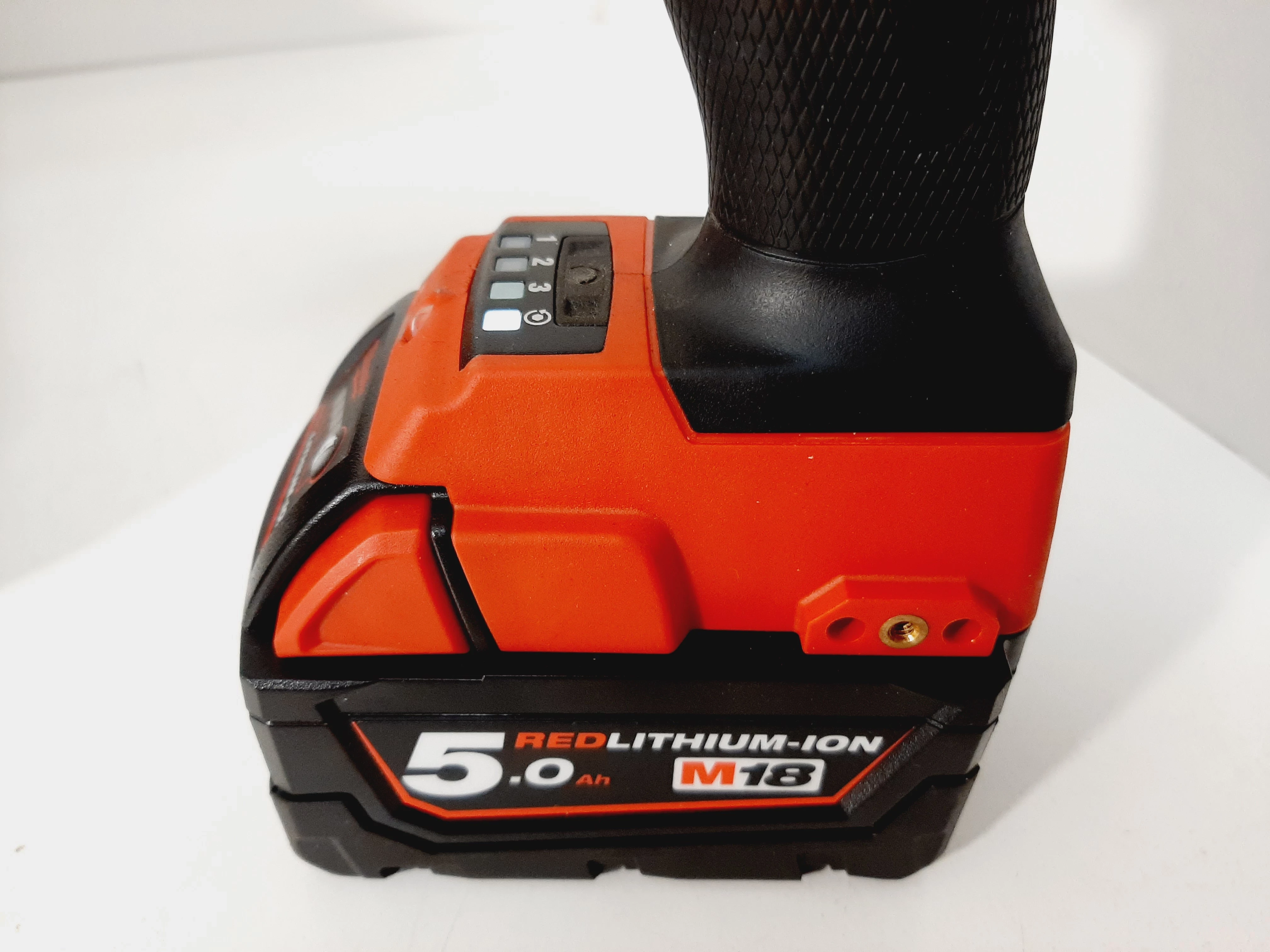 klucz-udarowy-milwaukee-m18-fhiwf12-rodzaj-klucz-udarowy