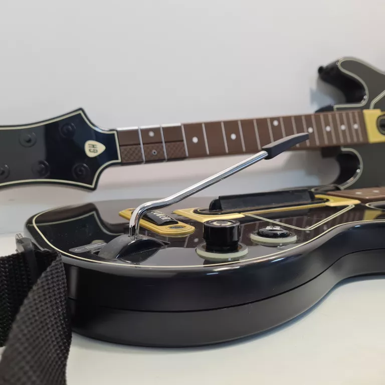 GUITAR HERO LIVE PS4 2 X GITARA + GRA LICYTACJA