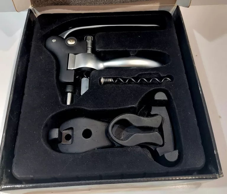 otwieracz-do-wina-selected-by-sagaform-stan-11323-238058