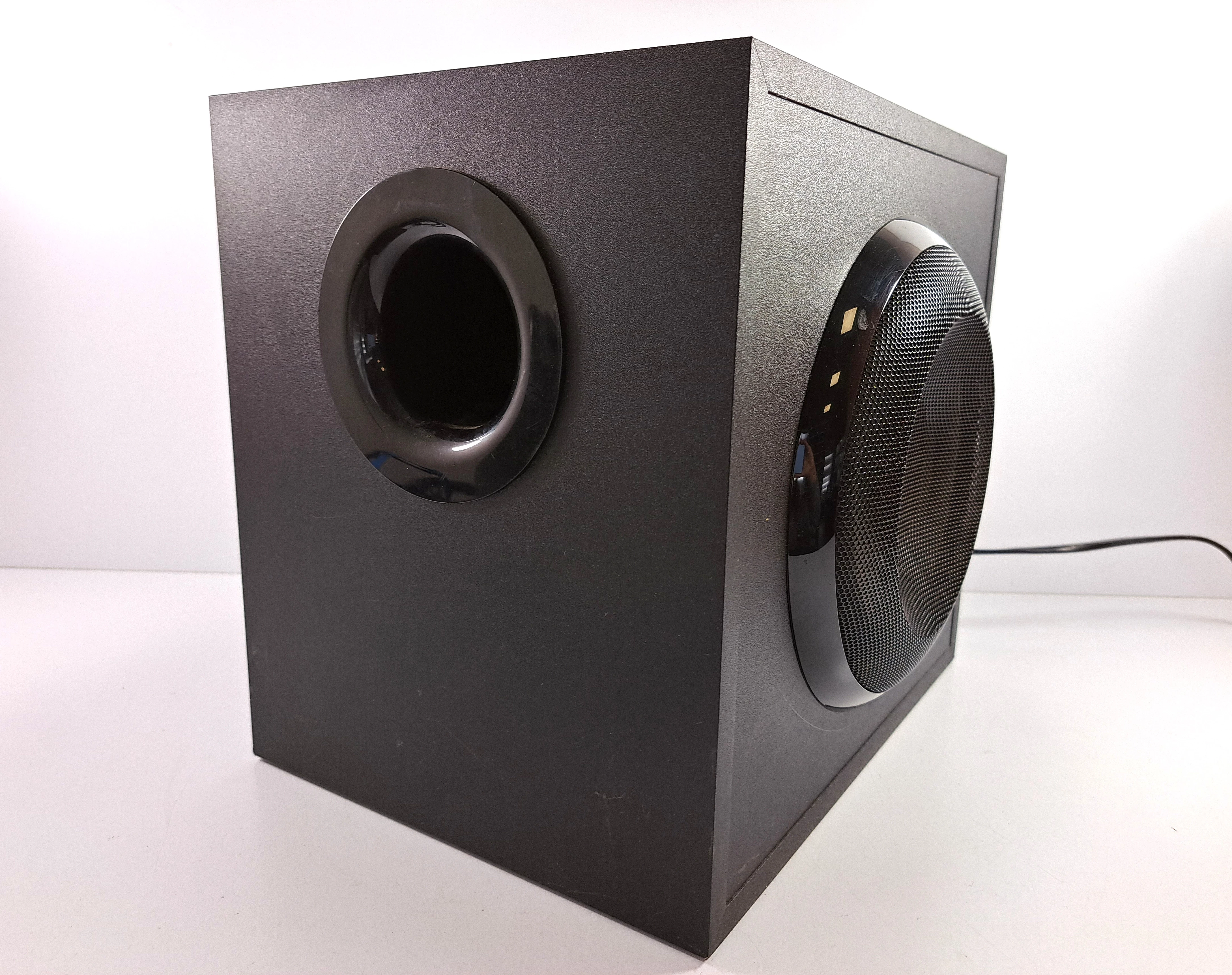 glosniki-komputerowe-21-logitech-z623-rodzaj-zestawu-21