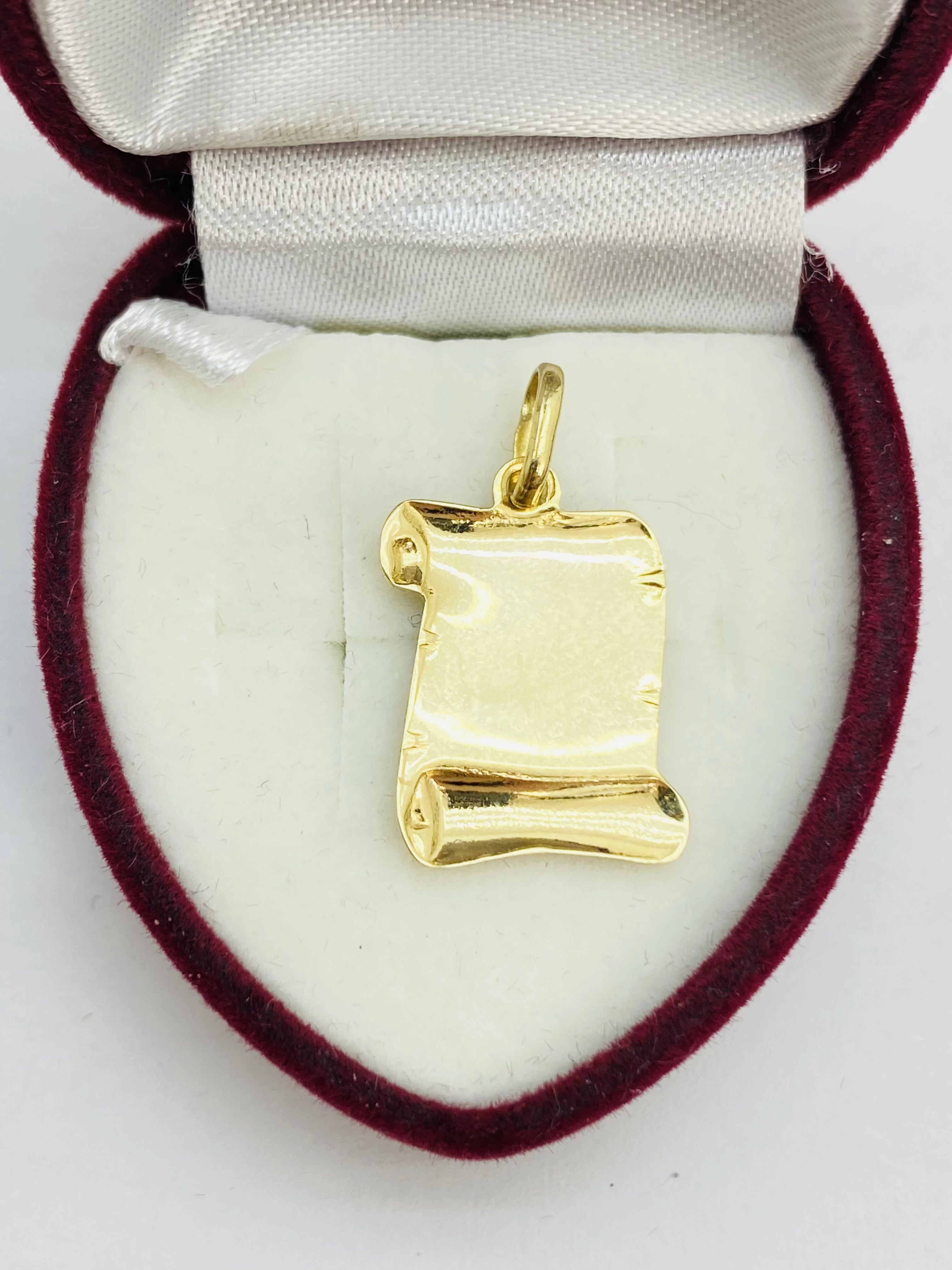 nietuzinkowa-zlota-zawieszka-p585-158-g-stan-11323-2