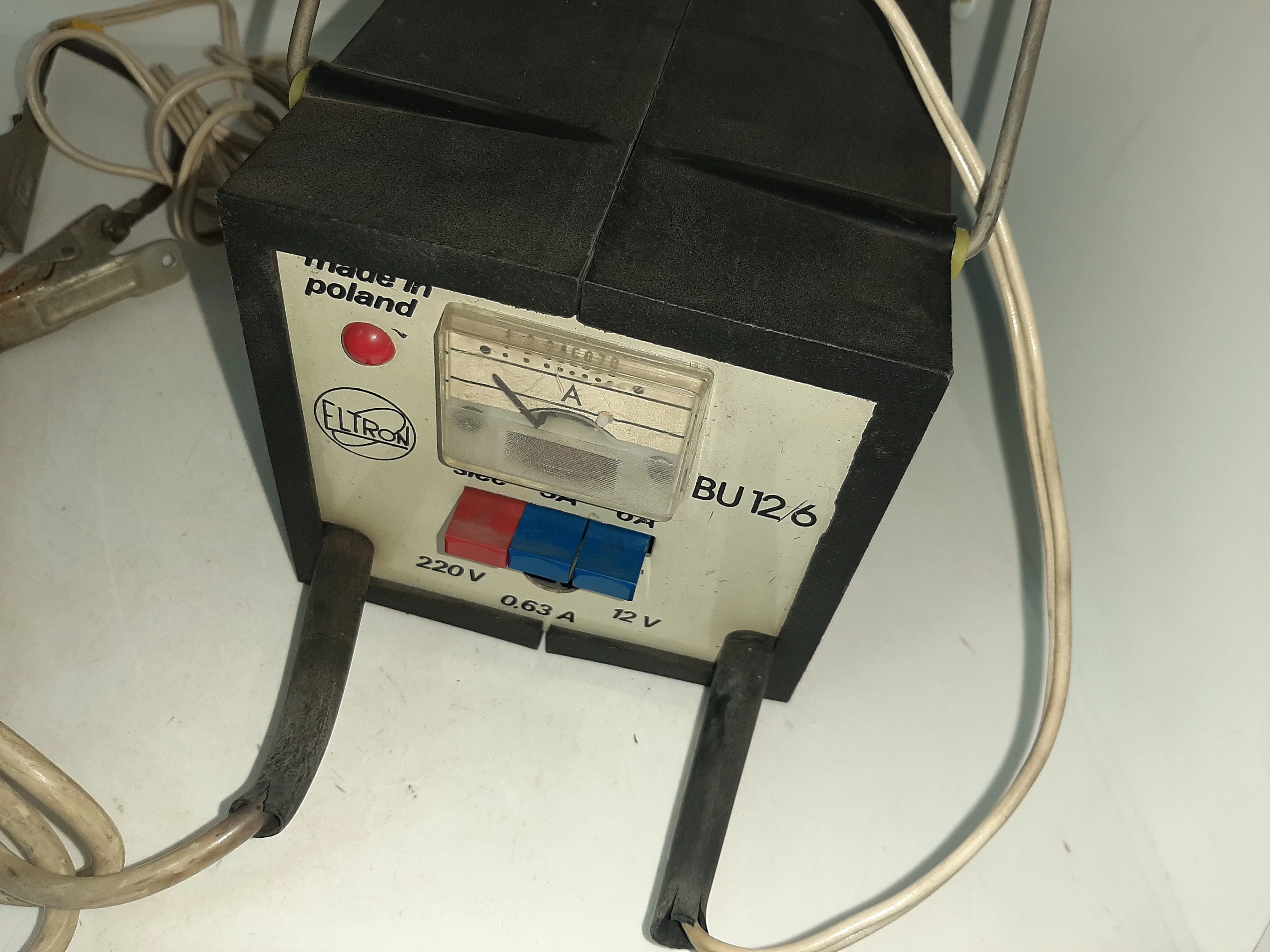 prostownik-samochodowy-eltron-bu-126-uszkodzony-marka-inna