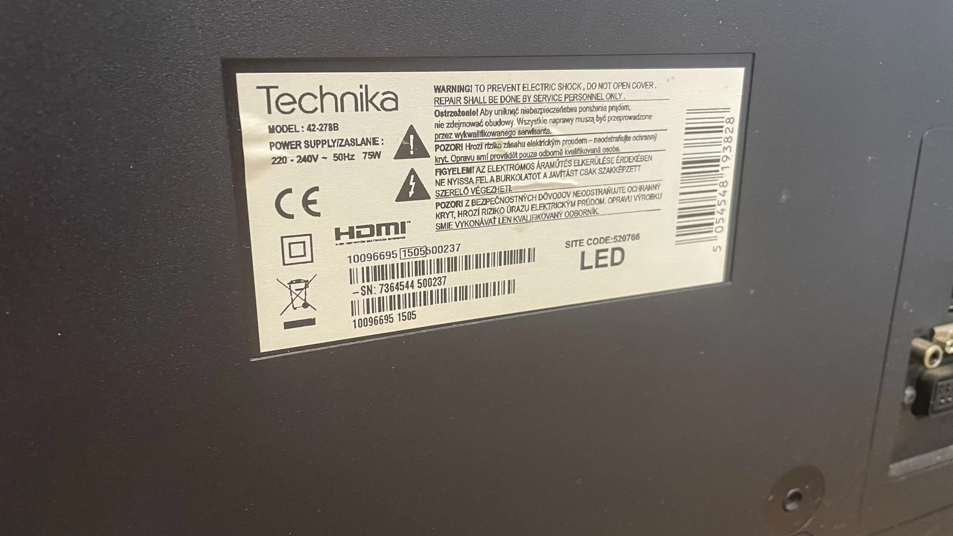 telewizor-technika-42-278b-przekatna-ekranu-cale-42