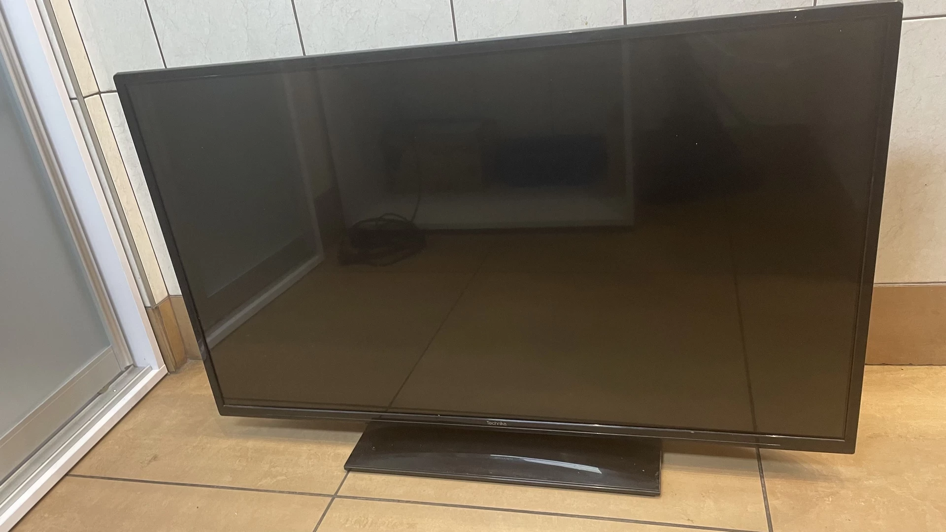 telewizor-technika-42-278b-wolnosci-336-zabrze-sj