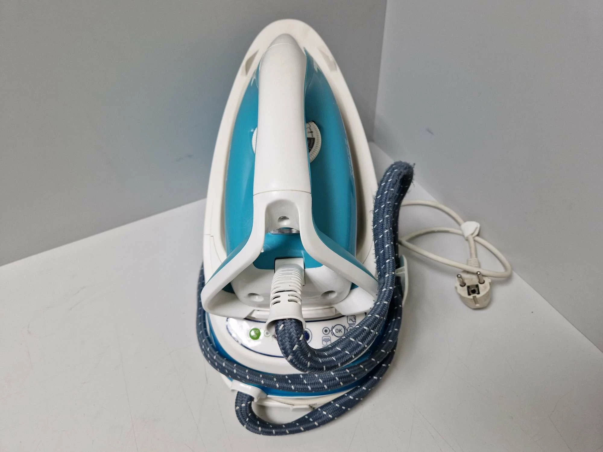 stacja-parowa-tefal-gv6720-niesprawna-wytwarzanie-pary-100