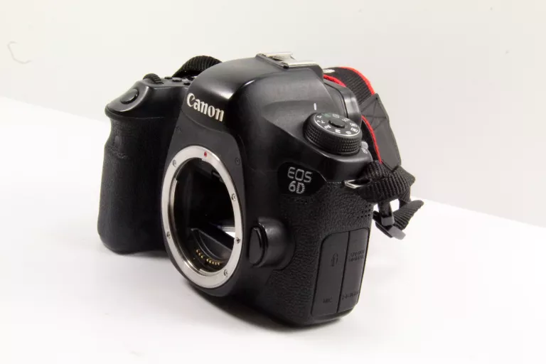 aparat-canon-eos-6d-ds126401-rozdzielczosc-181