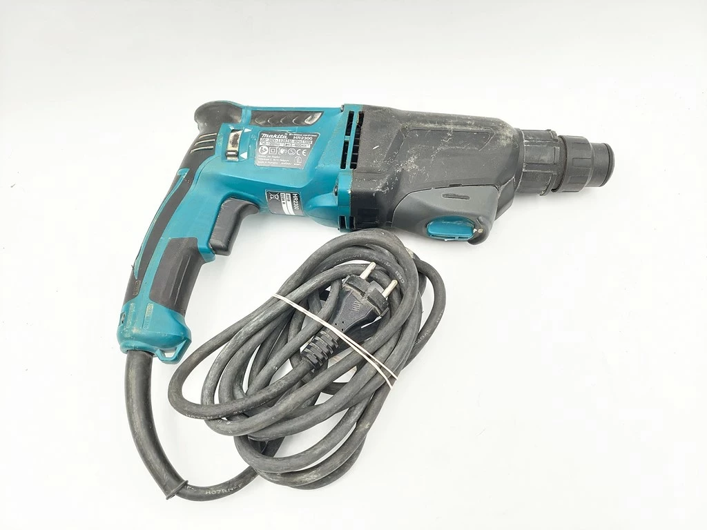 mlotowiertarka-makita-hr2300-zasilanie-sieciowe