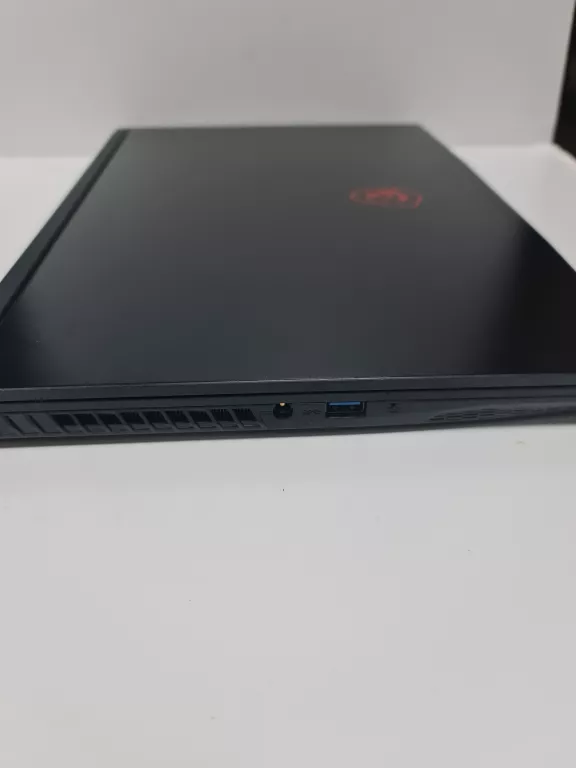 LAPTOP MSI GF63 8RC I7 / 8GB / 256GB / GTX1050