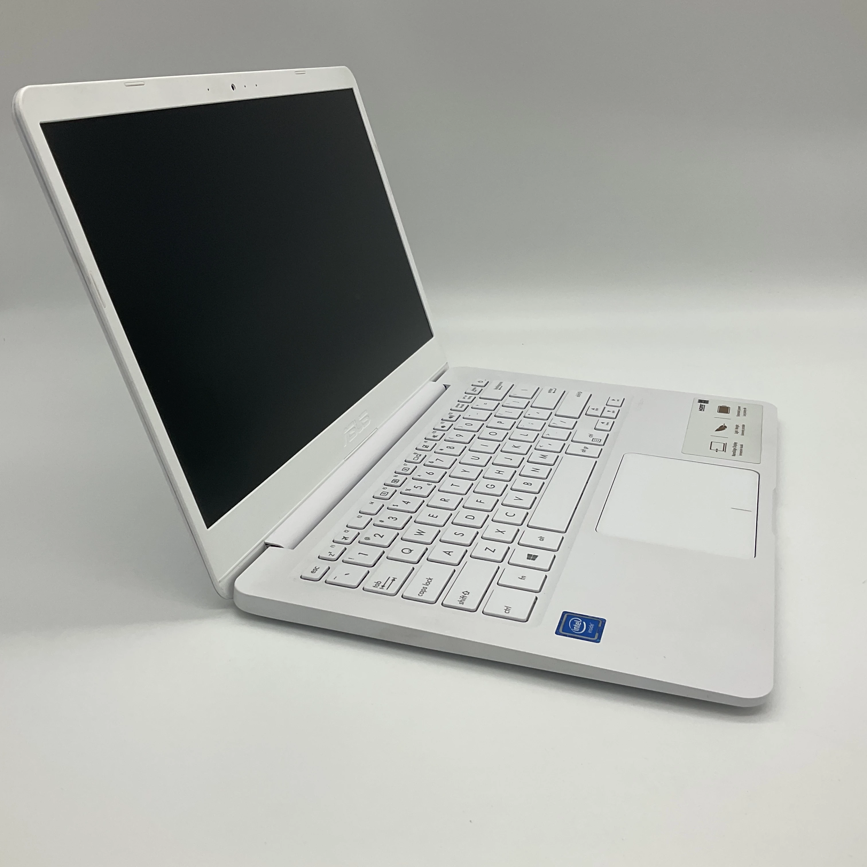 laptop-asus-e406m-przekatna-ekranu-14