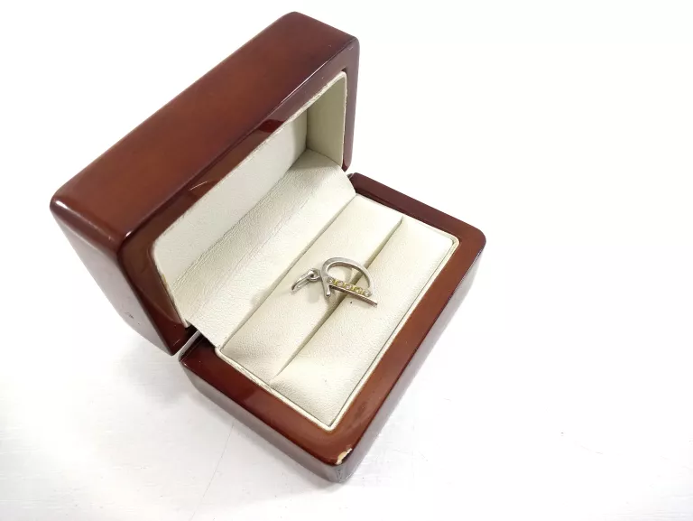 swietna-srebrna-zawieszka-litera-d-material-dominujacy-223721-2048