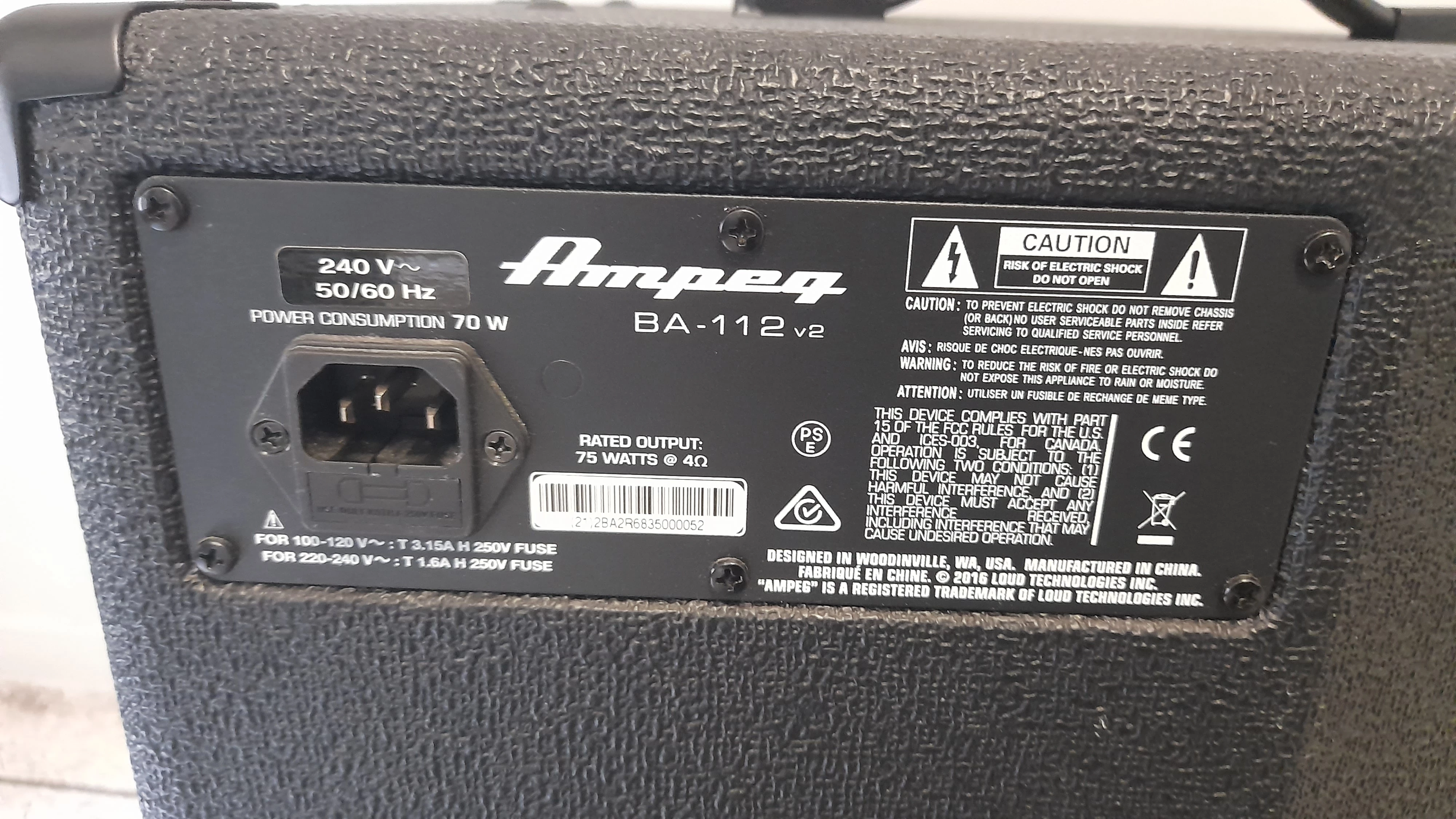 wzmacniacz-basowy-ampeg-ba-112-karton-targowa-7-sosnowiec