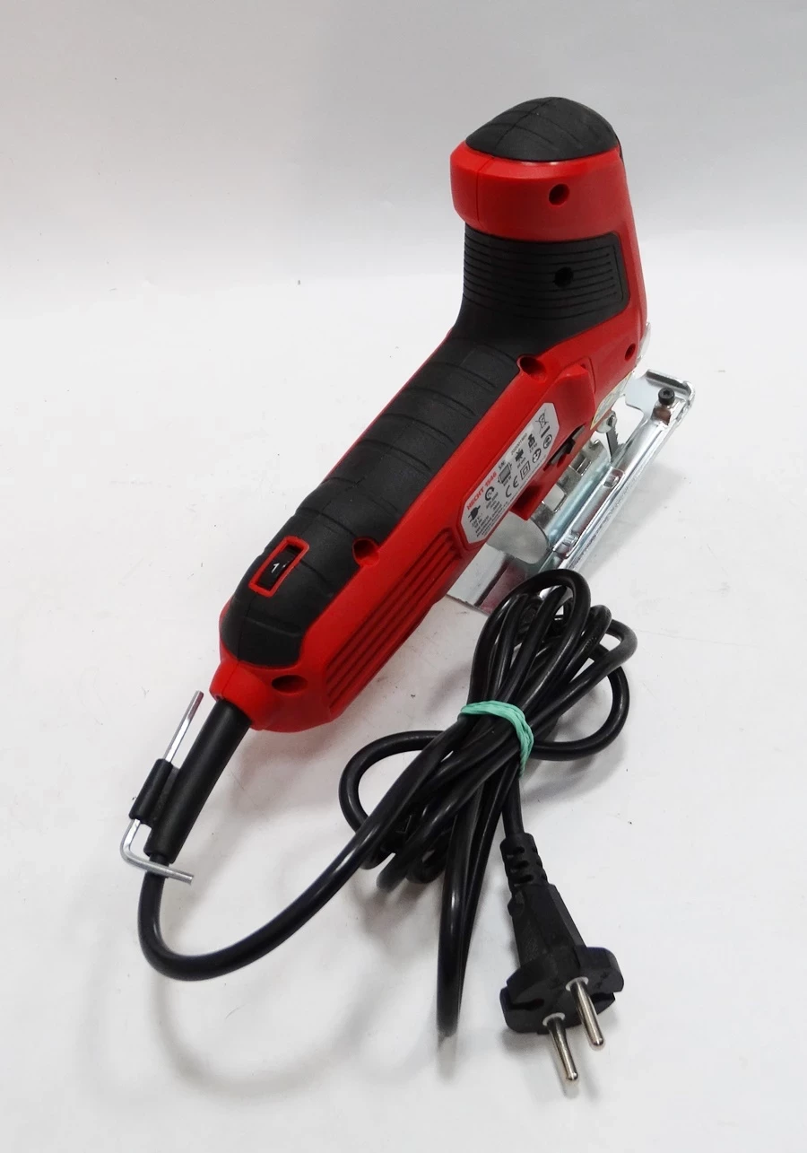 wyrzynarka-elektryczna-600-w-regulacja-hecht-1546-stan-uzywany