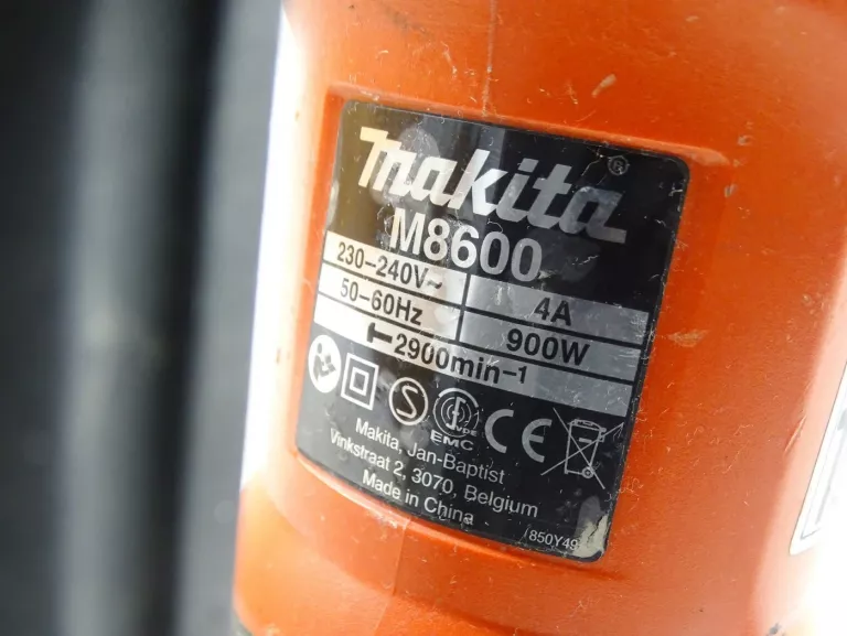 mlot-udarowy-makita-m8600-900w-dluto-moc-900