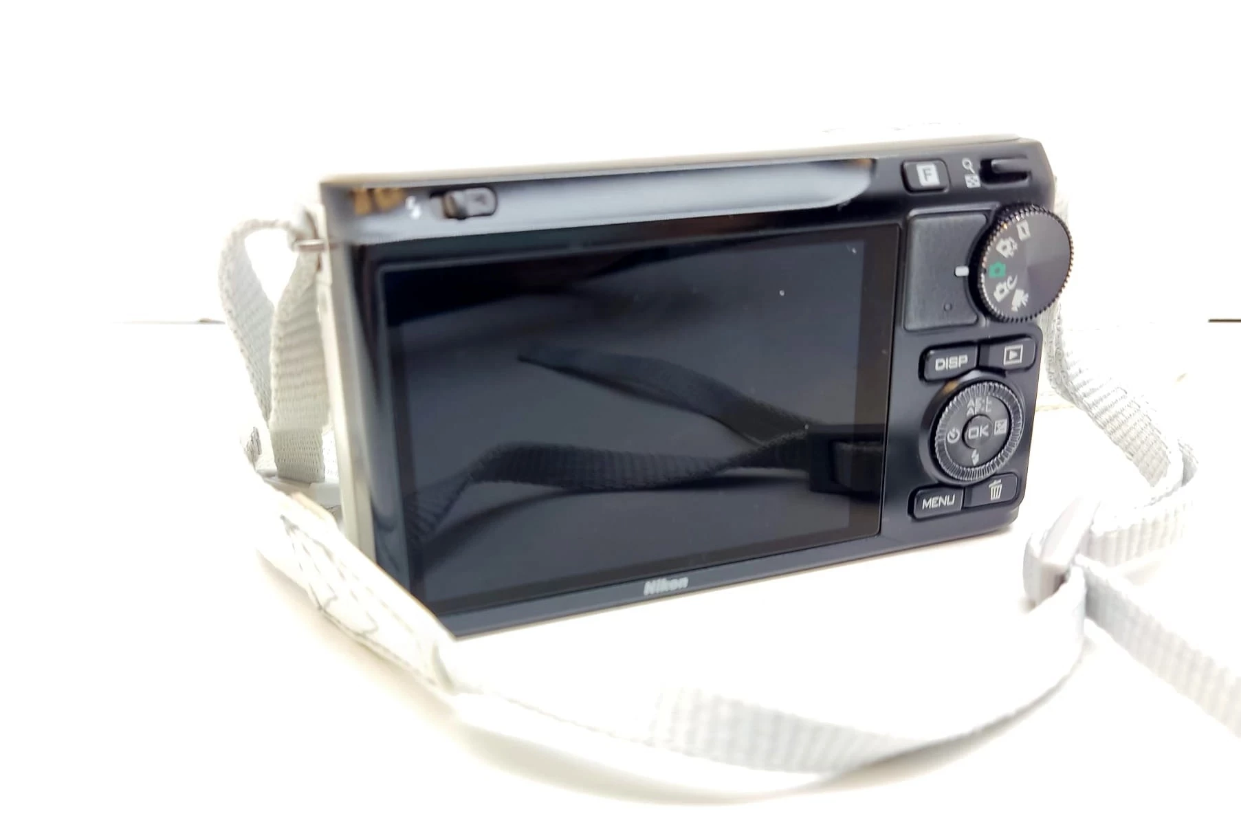 aparat-nikon-1-j2-bialy-rozdzielczosc-101