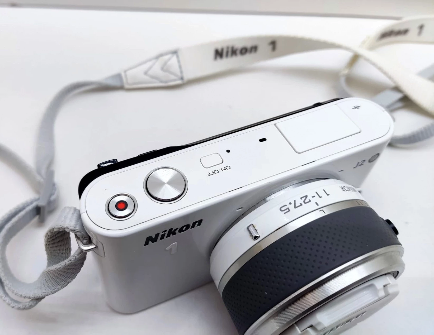 aparat-nikon-1-j2-bialy-marka-nikon