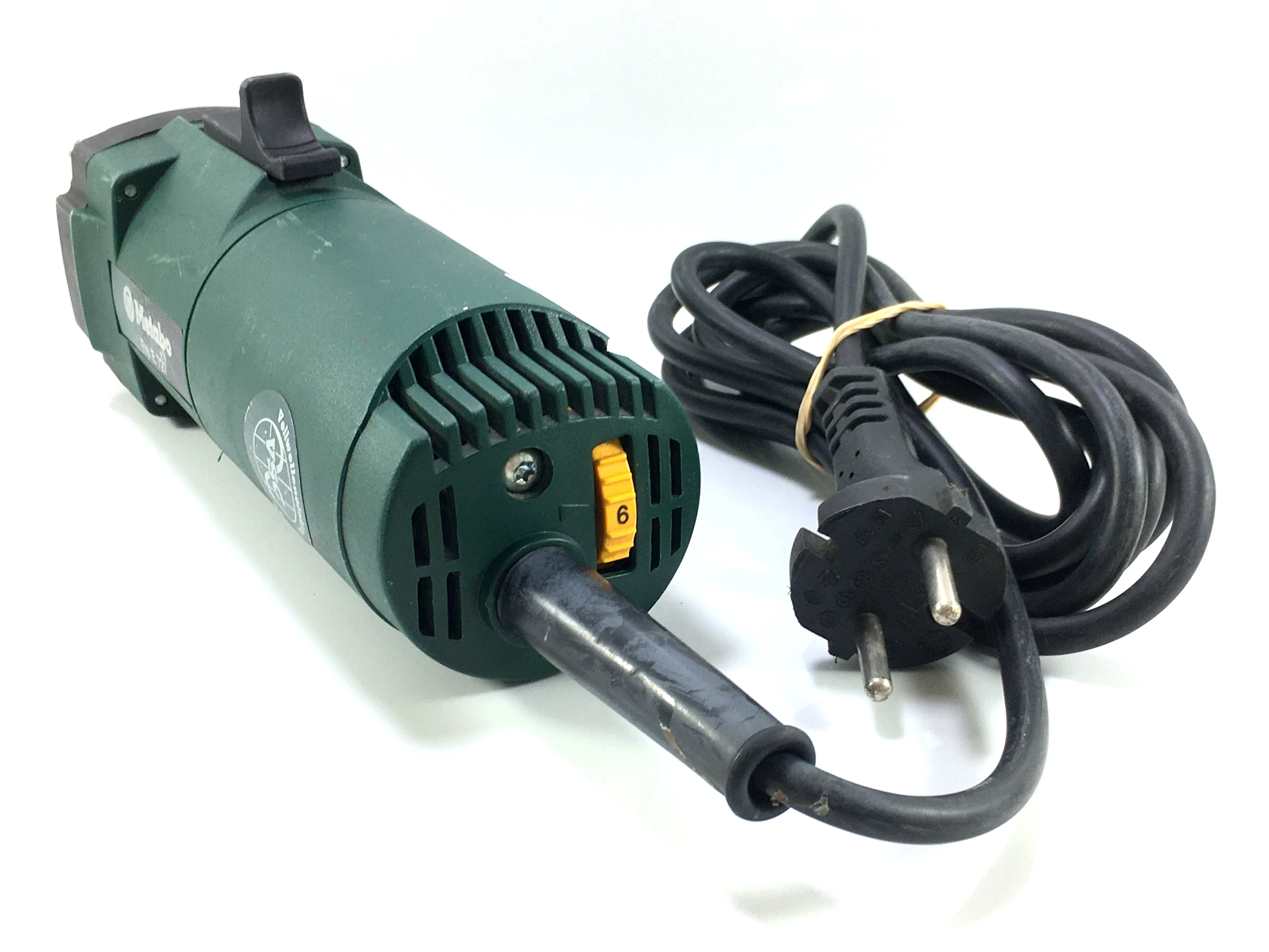 frezarka-metabo-fme-727-710w-7-27krpm-00727001-maksymalna-liczba-obrotow-bez-obciazenia-27000