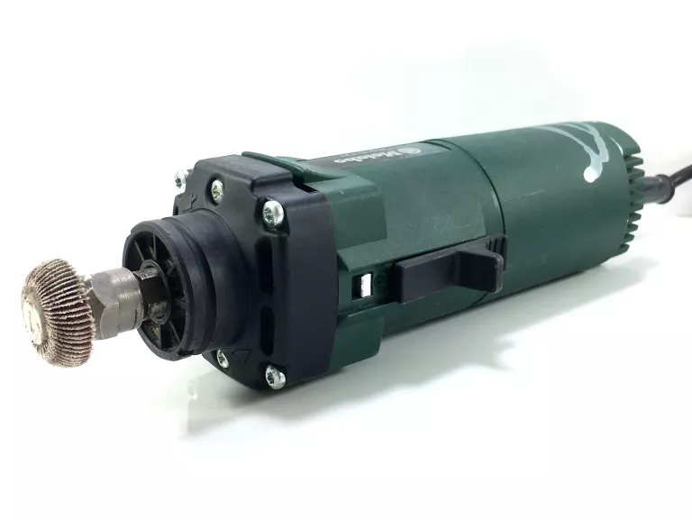 frezarka-metabo-fme-727-710w-7-27krpm-00727001-zasilanie-sieciowe