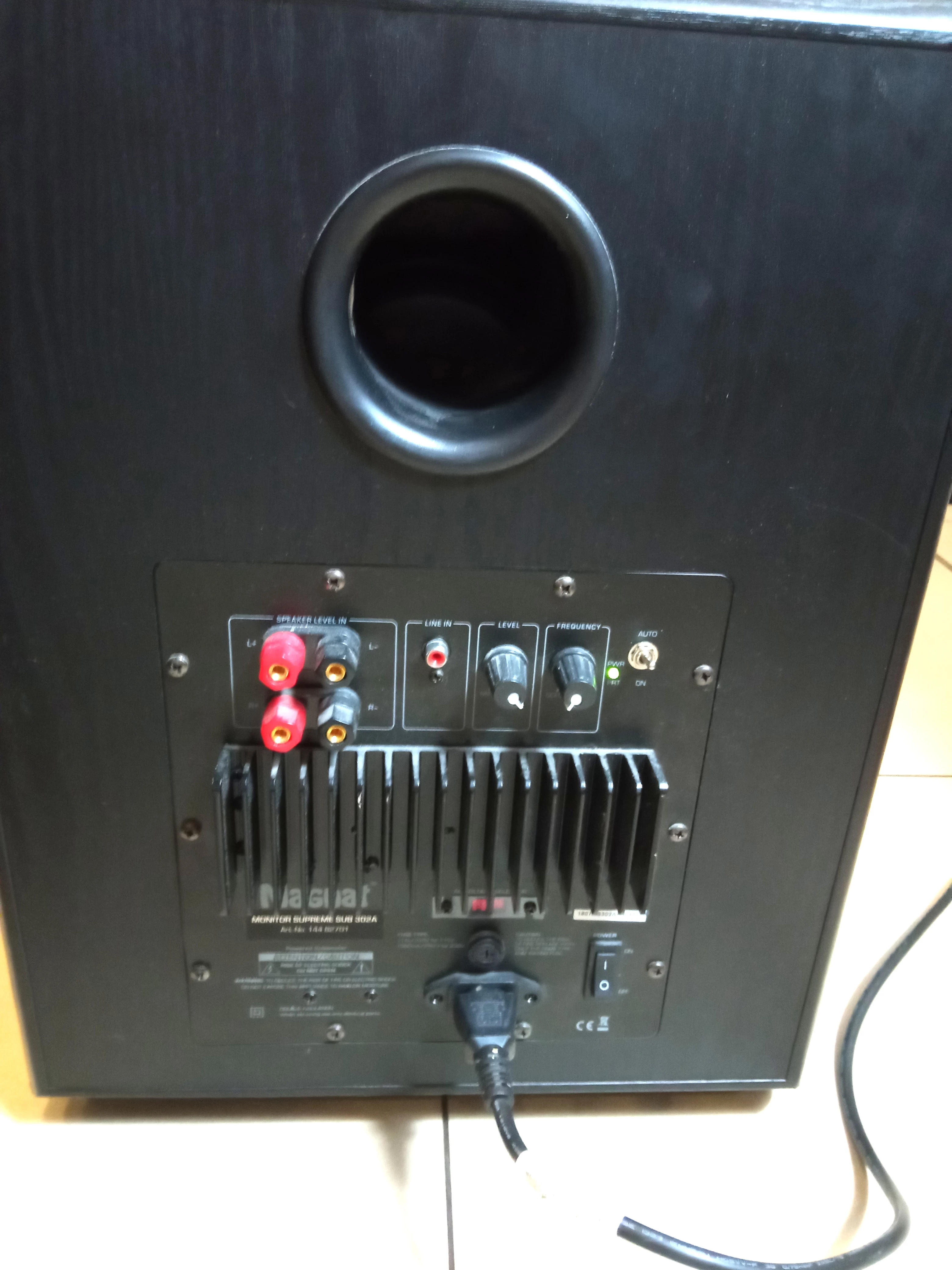 subwoofer-aktywny-magnat-signature-sub-302a-marka-magnat