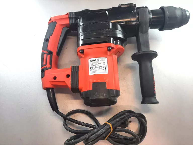 MŁOTOWIERTARKA YATO YT-82130 WALIZKA