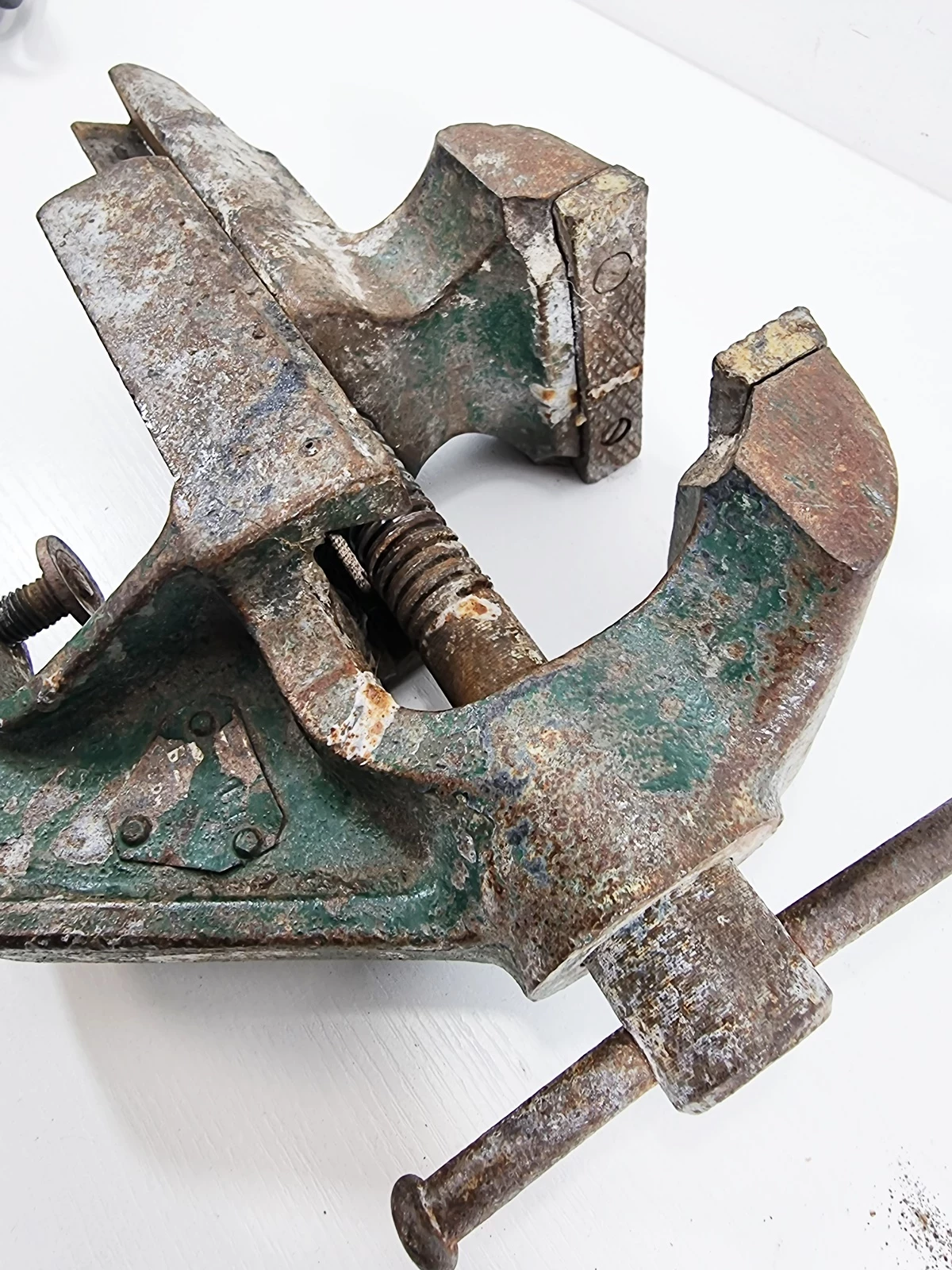 stare-imadlo-slusarskie-8kg-80mm-marka-inna