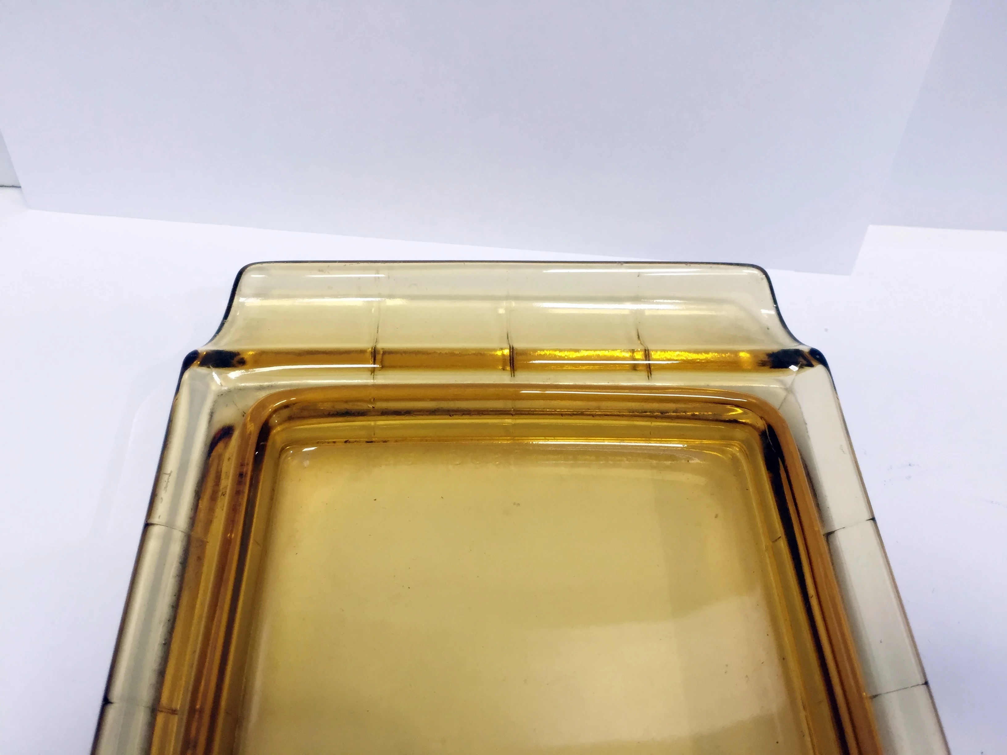 maselniczka-zolta-prl-nie-wymaga-renowacji-plac-imbramowski-121-krakow