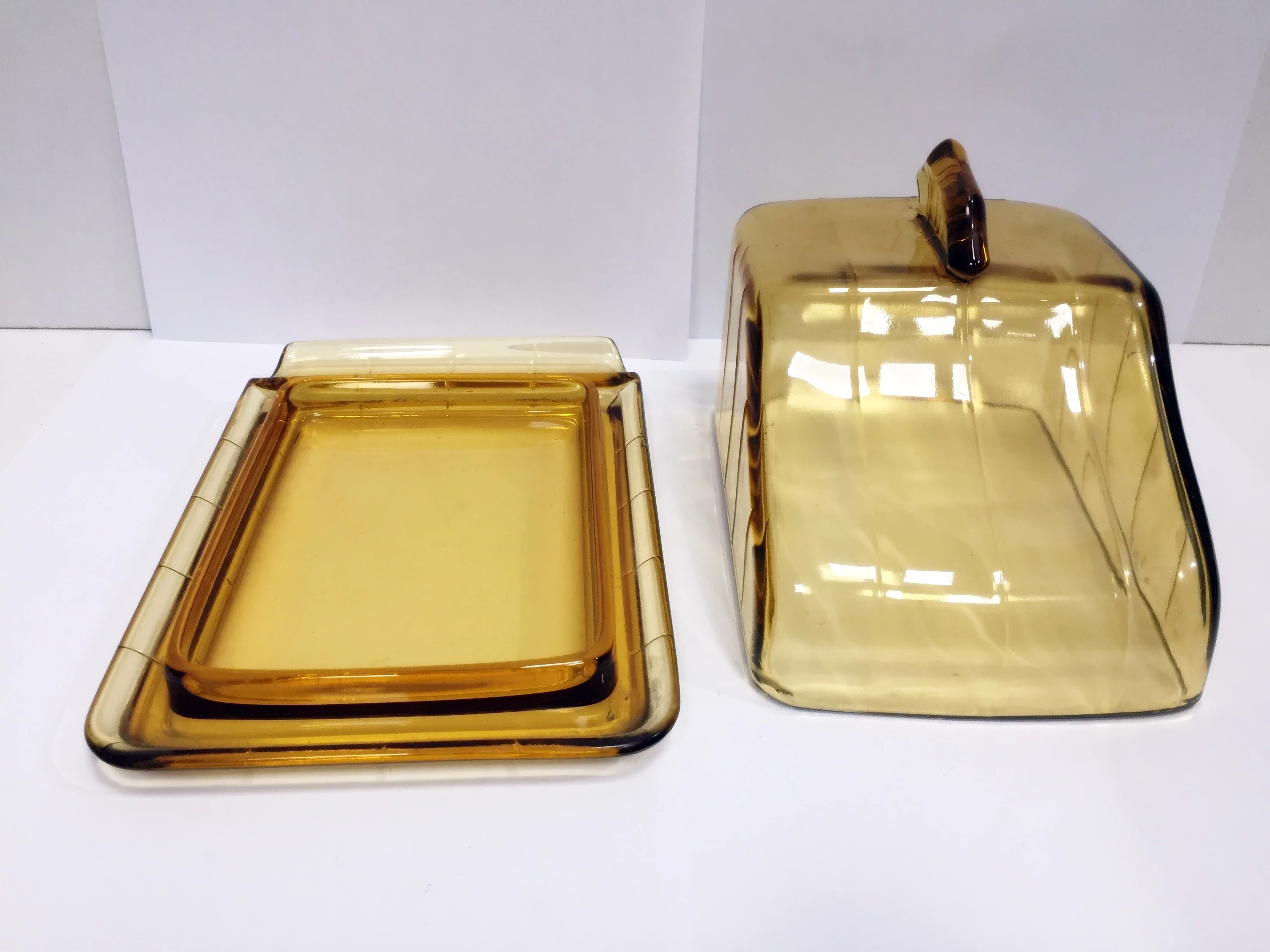 maselniczka-zolta-prl-nie-wymaga-renowacji-plac-imbramowski-121-krakow