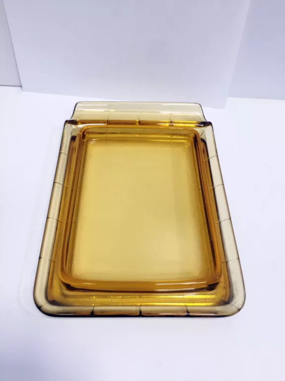 maselniczka-zolta-prl-nie-wymaga-renowacji-plac-imbramowski-121-krakow