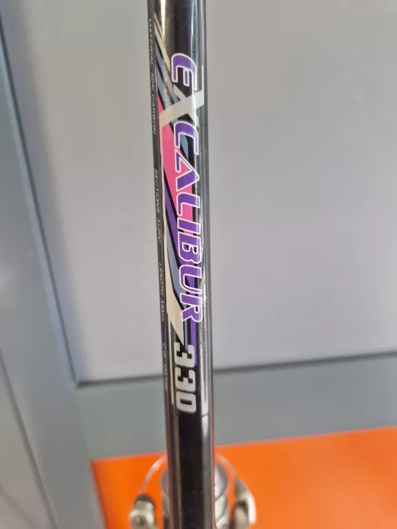 WEDKA FEEDER SHARK EXCALIBUR 330 + KOŁOWROTEK