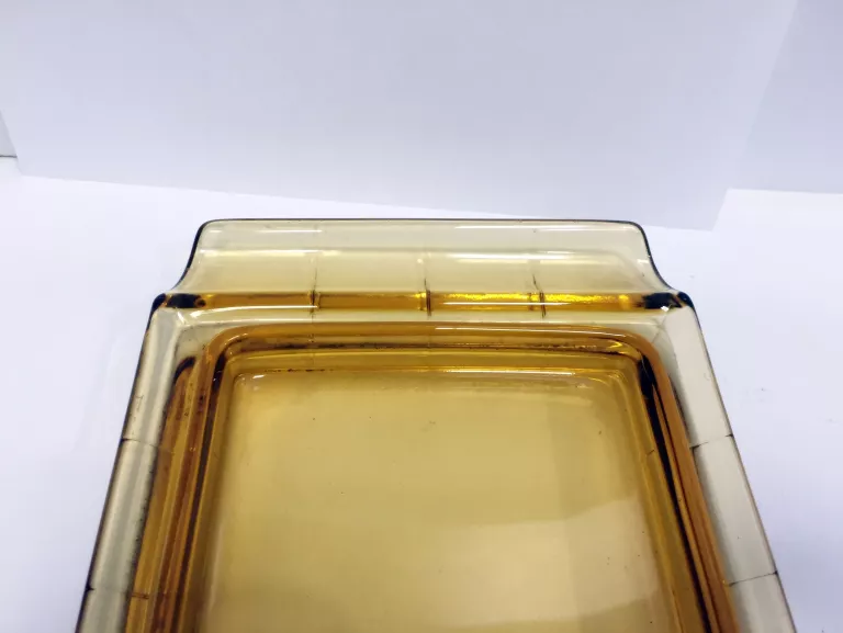 maselniczka-zolta-prl-nie-wymaga-renowacji-plac-imbramowski-121-krakow