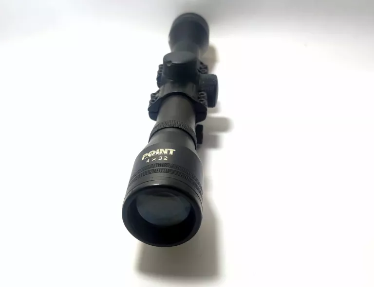 LUNETA CELOWNIK POINT PRECISION 4X32 AO
