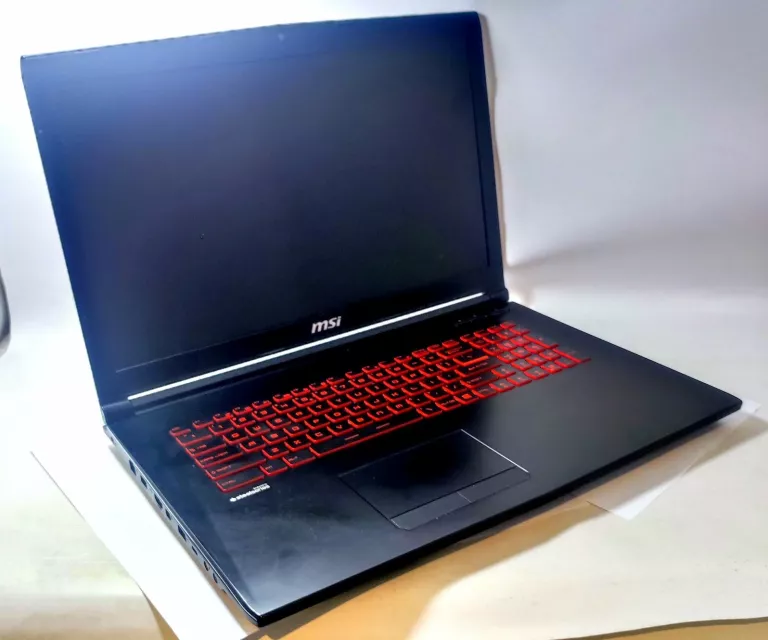 LAPTOP MSI GL72M 17,3