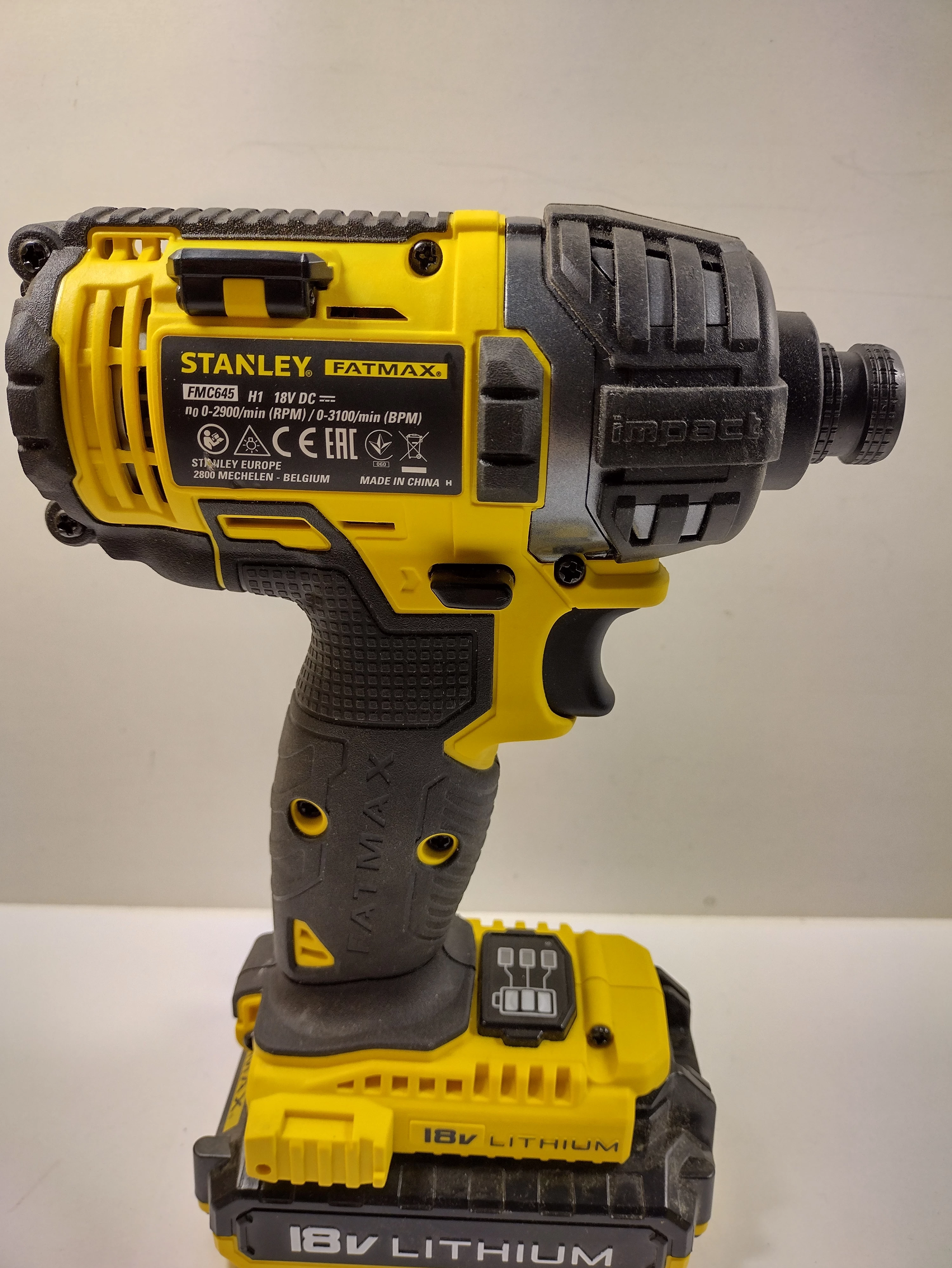 zakretarka-stanley-fmc645-stan-uzywany