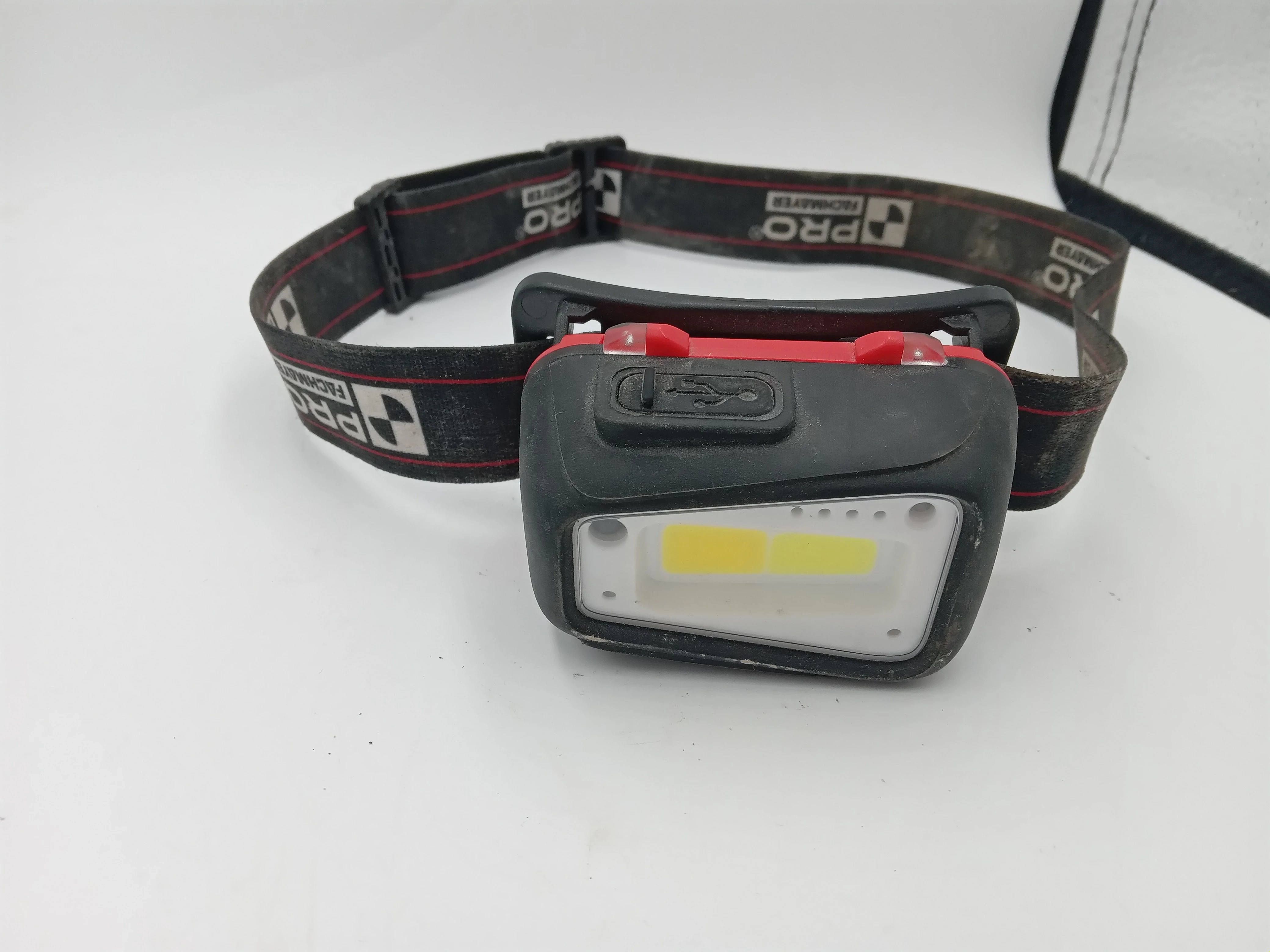 latarka-czolowka-malachowskiego-60-bedzin