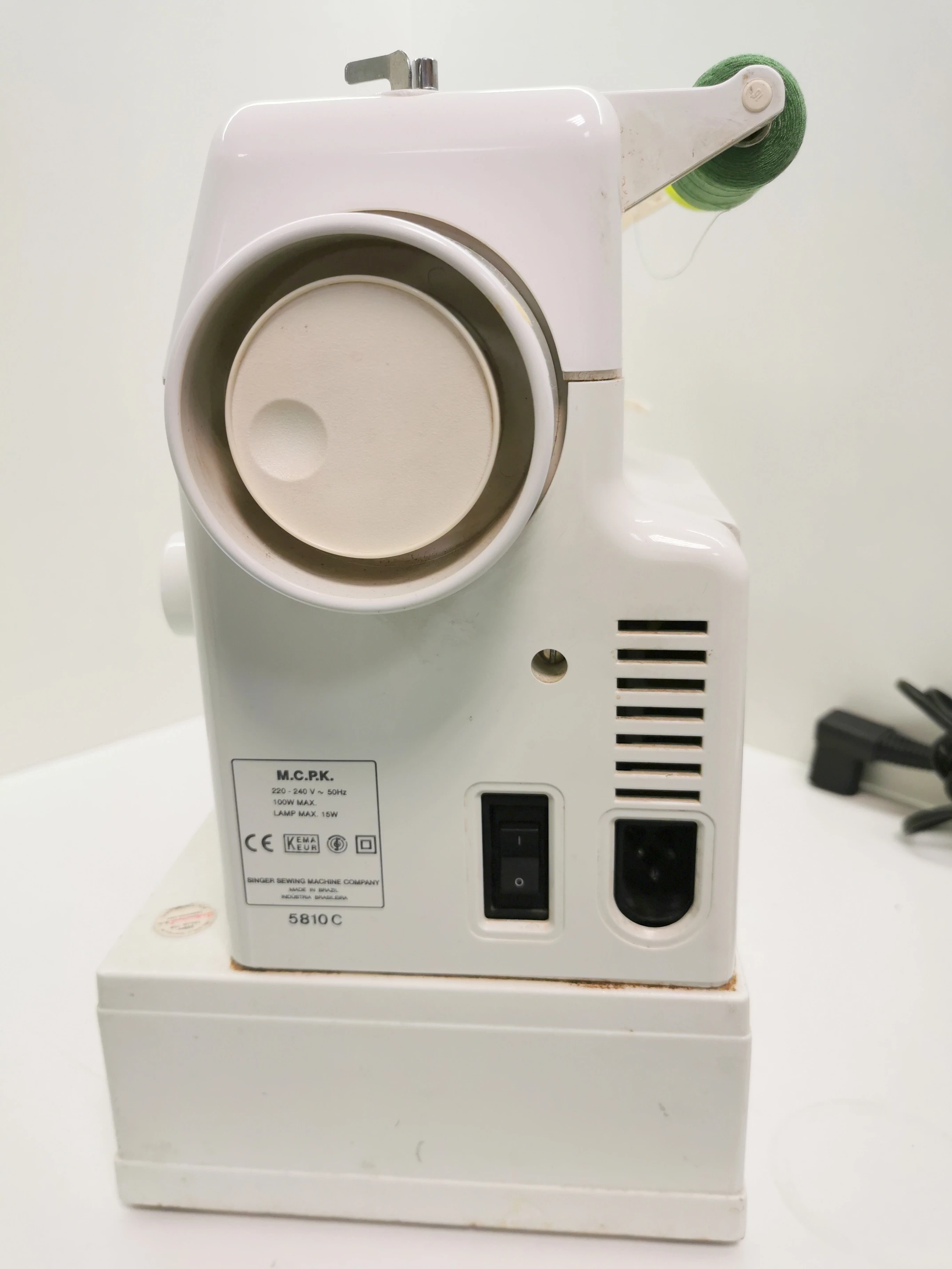 maszyna-do-szycia-singer-5810-model-c5205