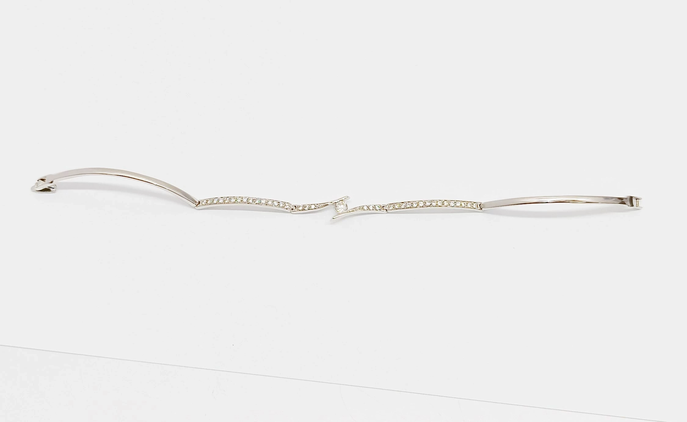 bransoletka-biale-zloto-556g-585-material-zloto-biale